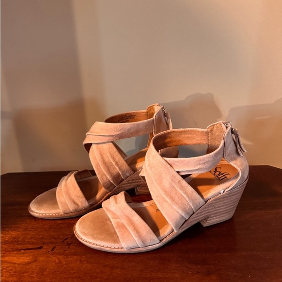 Sofft Women’s Samoa, Rose Taupe, Ruched Suede, Wedge Heeled Sandals size 8.5 - Picture 3 of 8
